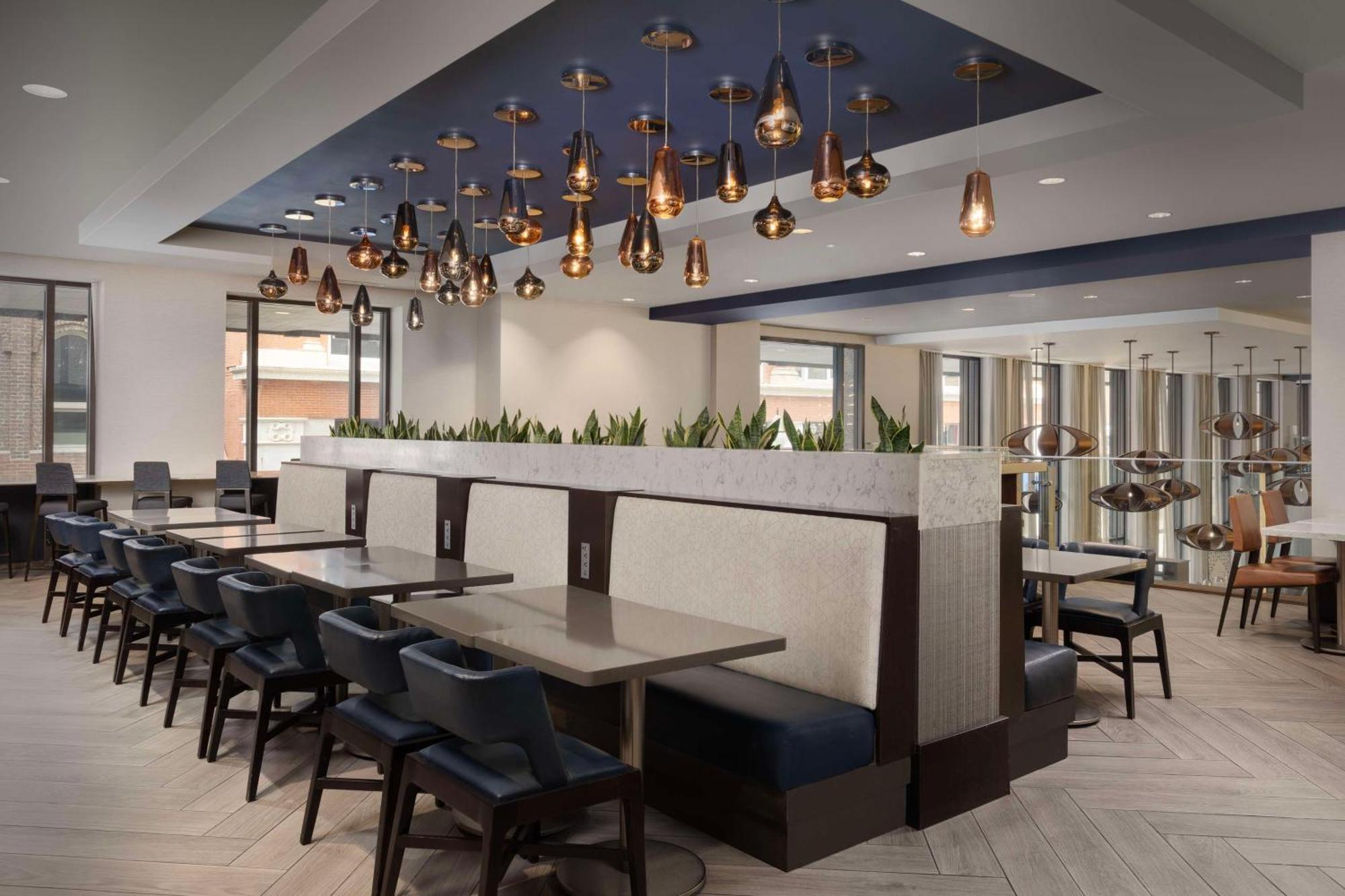 Embassy Suites By Hilton Knoxville Downtown Εξωτερικό φωτογραφία
